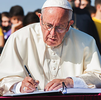 Pope issues abuse reporting and investigation laws